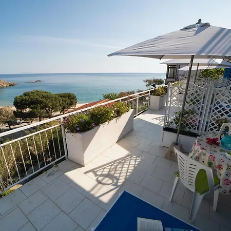Le Sirene Mono 4 * Spiaggia di Cavoli